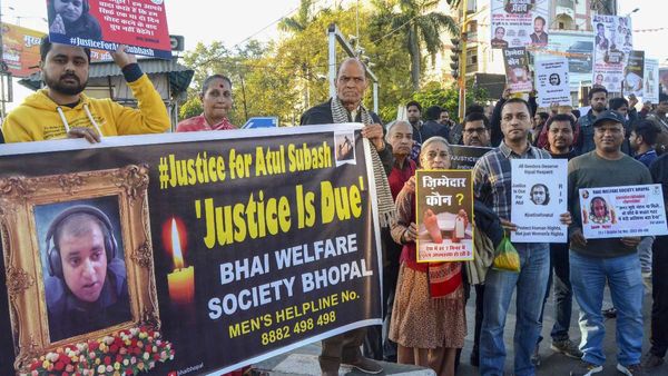 Atul Subhash Case: अतुल सुभाष का 'लापता'बेटा हरियणा के बोर्डिंग स्कूल में मिला, टेंशन में थे दादा-दादी