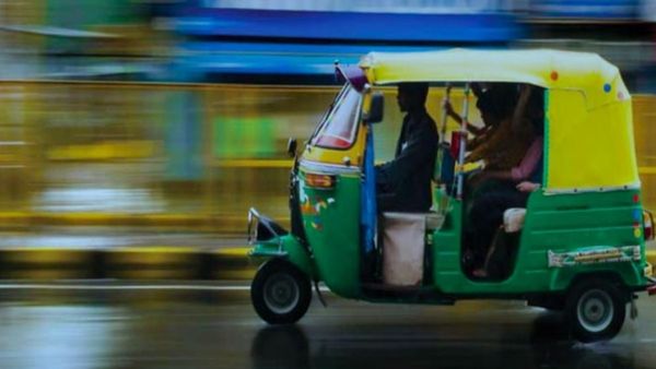 मुंबई में इस तारीख से 3 रुपये बढ़ जाएगा ऑटोरिक्शा और टैक्सी का किराया