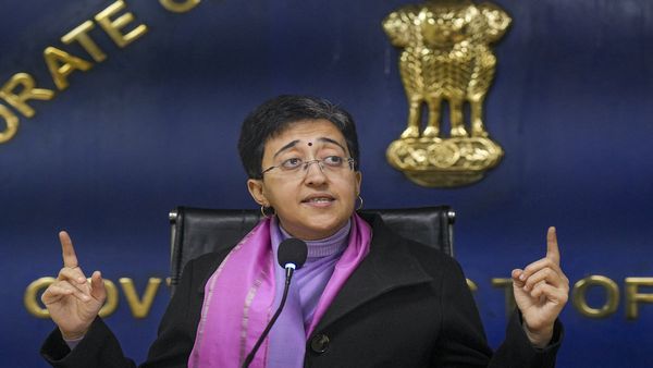 OPINION: दिल्ली सरकार की वो जन कल्याणकारी योजनाएं, जिनसे आमजन का संवर रहा जीवन 