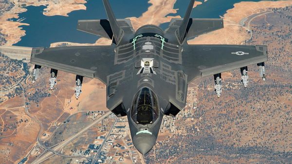 Fighter Jets: चीनी छठी पीढ़ी के विमान से भारत में कोहराम, अमेरिकी स्टील्थ फाइटर जेट F-35 खरीदने को मजबूर IAF?