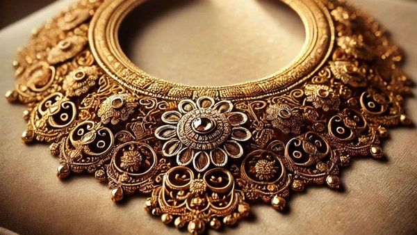 Gold Rate Today: सस्ता हुआ सोना, चांदी के क्या हैं दाम? चेक करें अपने शहर में लेटेस्ट गोल्ड-सिल्वर रेट 