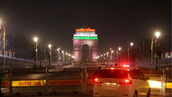 Delhi Traffic Advisory: गणतंत्र दिवस पर दिल्ली में इन इलाकों में जाने से बचें, ट्रैफिक एडवाइजरी की हर डिटेल