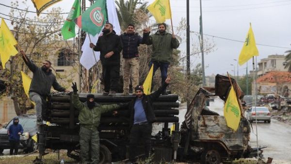 इजरायल का गाजा में सूची गतिरोध के बीच युद्ध विराम में देरी, हमास ने बंधकों के तीन नाम जारी किए