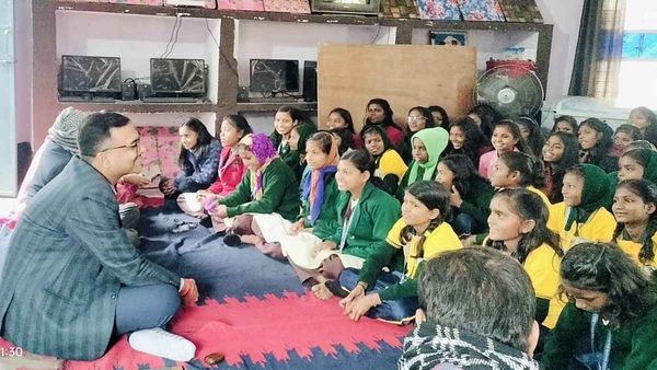 Jehanabad News: जहानाबाद में अधिरकारियों ने अनोखे अंदाज़ में मनाया नये साल का जश्न, जानिए क्या रहा ख़ास