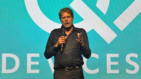 Kapil Dev Birthday: 40 साल बाद भी कायम है कपिल देव का धांसू रिकॉर्ड, कई खिलाड़ी देख चुके तोड़ने का सपना