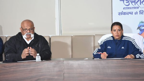 'दिनों में नहीं घंटे में टाइम बताइए,कब होगा काम पूरा'...खेल मंत्री ने ग्राउंड जीरो से लाइव रिपोर्ट,फिर हुआ ये