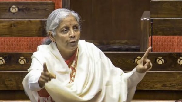 Budget 2025: वित्त मंत्री निर्मला सीतारमण के साथ बजट तैयार करने वाली टीम में प्रमुख सदस्य कौन हैं?