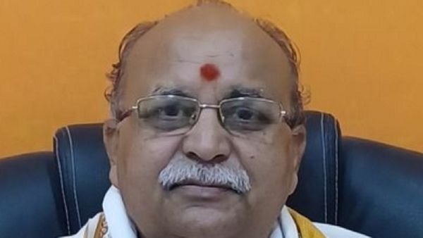 MP: कपल्स से बोले परशुराम कल्याण बोर्ड के अध्यक्ष पंडित विष्णु राजोरिया, कहा- '4 बच्चे पैदा करें, 1 लाख पाएं'