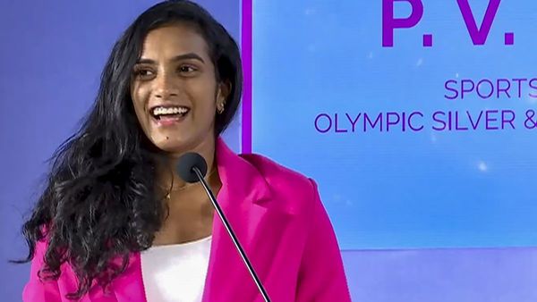 'मेरे पति मेरे पैसों को,' विनोद कांबली की हालत पर PV Sindhu ने तोड़ी चुप्पी, खुद को लेकर किया बड़ा खुलासा