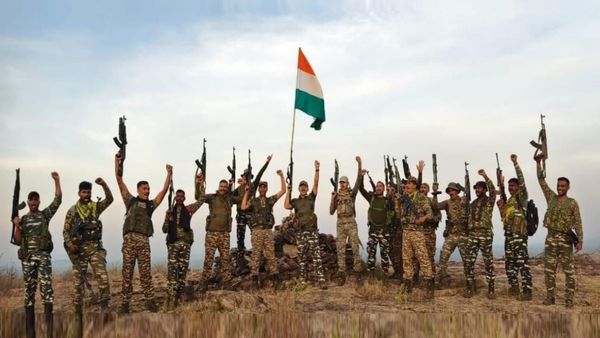 Republic Day 2025: छत्तीसगढ़ के 26 गांवों में पहली बार फहराया तिरंगा, नक्सलवाद पर करारी चोट