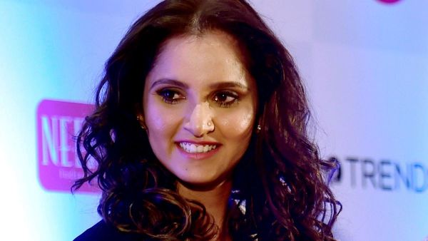 'दर्द की दवा हो तुम,' Sania Mirza ने खास शख्स के साथ शेयर की न्यू ईयर फोटो, भावुक हुए फैन्स