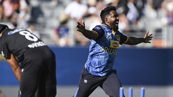 NZ vs SL: न्यूजीलैंड को श्रीलंका ने 140 रनों से हराया, DHONI के चेले ने गेंद से बरपाया कहर