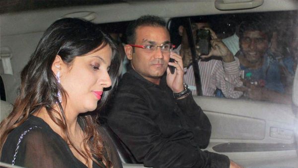 VIDEO: वीरेन्द्र सहवाग और आरती का कार में हुआ जोरदार झगड़ा? क्या इसी वजह से बात तलाक तक पहुंची