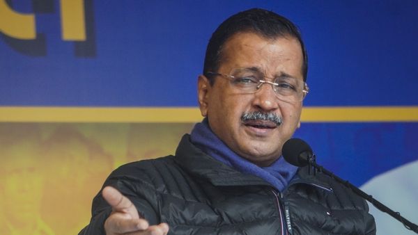 नतीजों से ठीक पहले केजरीवाल-संजय सिंह से ACB की टीम करेगी पूछताछ, 15 करोड़ के ऑफर का है मामला