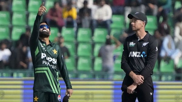PAK vs NZ Head to Head Record: पाकिस्तान-न्यूजीलैंड में किसका पलड़ा भारी? मैच से पहले जाने हेड टू हेड रिकॉर्ड