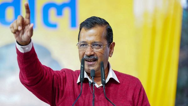 Delhi Poll 2025: इस Exit Poll ने सच कर दी केजरीवाल की 'भविष्यवाणी', इतनी सीटों के साथ सत्ता में लौट रही AAP?