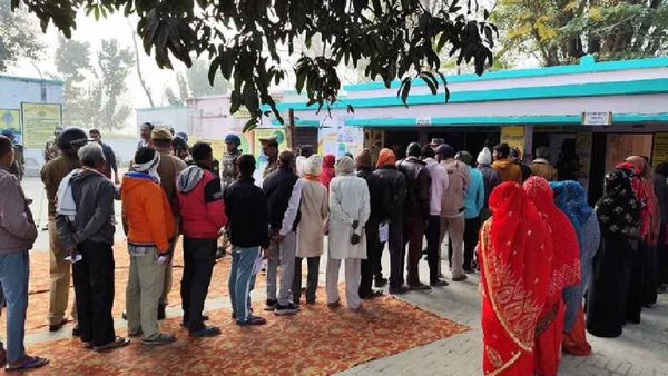 Milkipur By Election Voting LIVE: म‍िल्‍कीपुर में 5 बजे तक 65.25 प्रत‍िशत मतदान, बीजेपी पर फर्जी मतदान के आरोप