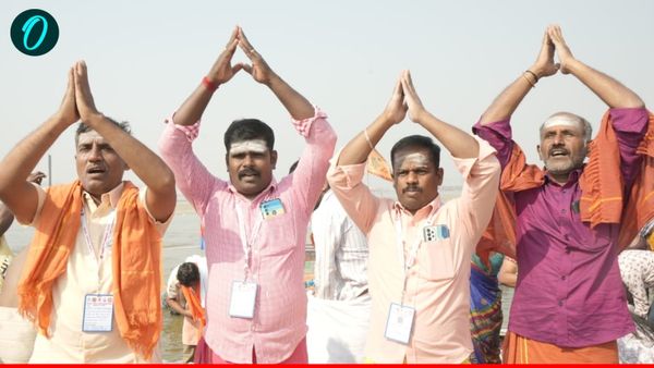 Kashi Tamil Sangamam: महाकुंभ में तमिल डेलिगेट्स ने किया स्नान, सांस्कृतिक अनुभवों को बताया अविस्मरणीय