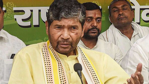 Bihar Politics: ‘हम बिहार के हर बूथ पर...’ पशुपपति पारस ने NDA और चिराग की बढ़ाई टेंशन, क्या बदलेगा समीकरण