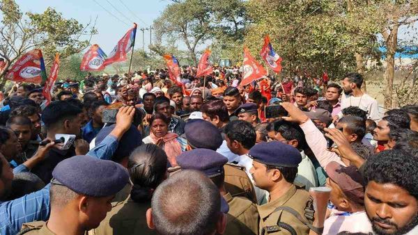 मसौढ़ी-नौबतपुर मार्ग पर सड़क हादसा, 7 लोगों की मौत, Mukesh Sahani ने कहा- आश्रितों को दिये जाएं 5-5 लाख रुपये