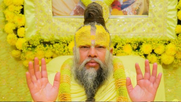 Premanand Maharaj ji: प्रेमानंद महाराज बोले- वृंदावन से कभी घर ना ले जाएं ये चीजें, हो सकता है बड़ा नुकसान!