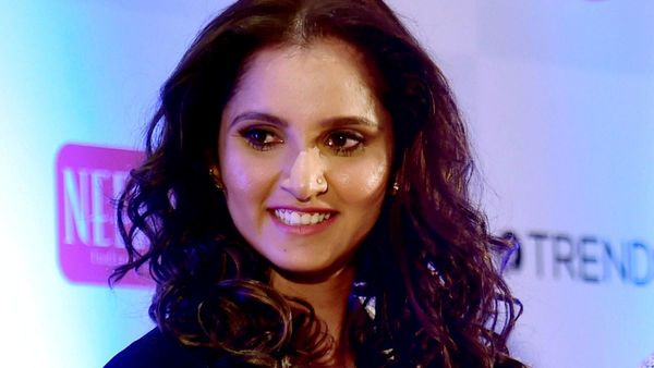 सानिया मिर्ज़ा के साथ रेस्टोरेंट में खाने गया भारतीय खिलाड़ी, कौन है जिसके साथ खुलकर किया फोटो शेयर