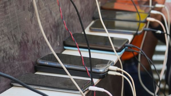 Bihar News: बिहार में Deactivate कर दी जाएंगी 27 लाख से ज़्यादा Sim, कहीं आप इस दायरे में तो नहीं