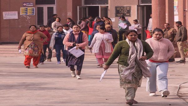 UPPSC: उत्तर प्रदेश संघ लोक सेवा आयोग ने स्टाफ नर्स मेंस का एडमिट कार्ड किया जारी, ऐसे करे डाउनलोड