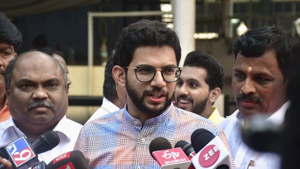 'छवि धूमिल करने की कोशिश, कोर्ट में दूंगा जवाब' दिशा सालियान के पिता के आरोपों पर बोले आदित्य ठाकरे