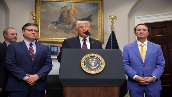 America News: ट्रंप के शीर्ष सुरक्षा सलाहकारों की निजी जानकारी लीक, रिपोर्ट में दावा, व्हाइट हाउस ने क्या कहा?