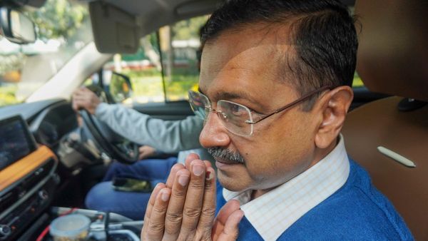 Arvind Kejriwal:कोर्ट से अरविंद केजरीवाल को बड़ा झटका, इस मामले में FIR के आदेश, सरकारी धन से जुड़ा है केस