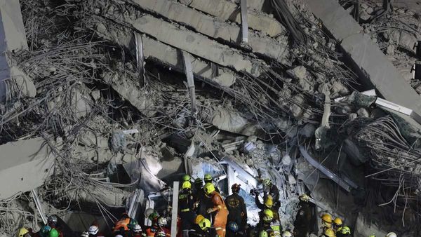 Bangkok: भूकंप से बैंकॉक मची हर तरफ तबाही, प्रेग्नेंट महिला ने बीच सड़क पर दिया बच्चे को जन्म, Video वायरल