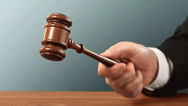 मुर्दे के खिलाफ गिरफ्तारी वारंट, कोर्ट ने 19 मार्च को पेश होने की दी चेतावनी, मुश्किल में फंसा परिवार