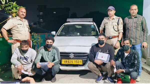 हरियाणा से कैब बुक कर लाई, देहरादून में लूटी, चार बदमाश गिरफ्तार, वजह जानकर उड़ जाएंगे होश