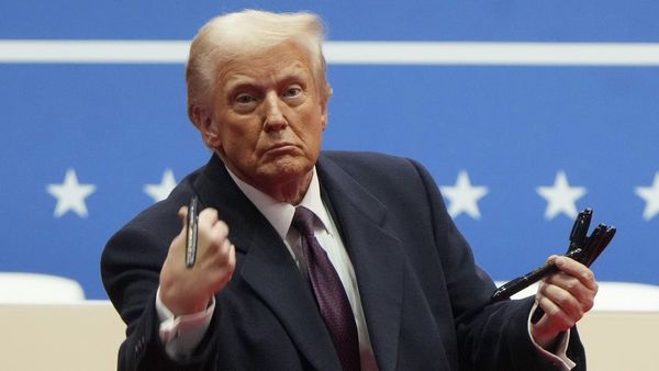 अमेरिकी राष्ट्रपति Donald Trump की सुरक्षा में सेंध! रिसॉर्ट के ऊपर से गुजरे तीन विमान, F-16 ने खदेड़ा