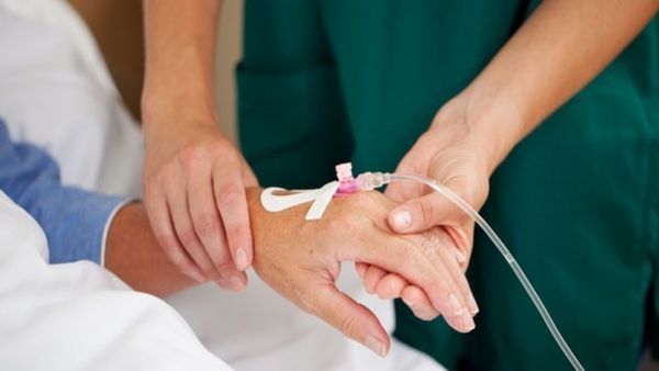 Maharashtra: महाराष्ट्र में बढ़ रहा गुलियन बैरे सिंड्रोम का प्रकोप, सामने आए 225 मामले, 12 लोगों की मौत