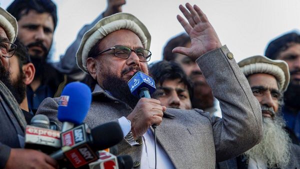 क्या मारा गया भारत का नंबर वन दुश्मन आतंकी हाफिज सईद? पाकिस्तान में बड़ा हमला, क्या है लेटेस्ट अपडेट