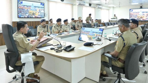 कुंभ मेला 2027 को लेकर राज्य सरकार ने की तैयारियां तेज, डीजीपी ने दिए ठोस प्लानिंग करने के निर्देश