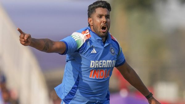 'सर प्लीज ऐसा मत करो', हर्षित राणा को आखिर क्यों आया गुस्सा? जानें वजह