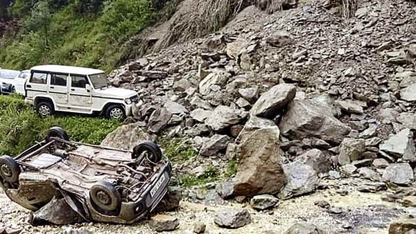 Himachal Pradesh: हिमाचल के मणिकरण साहिब में भूस्खलन, 6 लोगों की गई जान, कई घायल