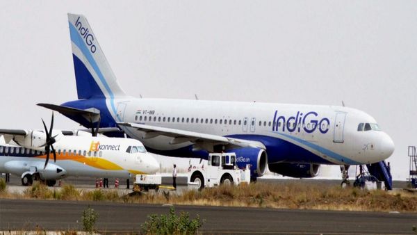 Indigo Airlines को लगा तगड़ा झटका, इनकम टैक्स ने लगाया 944 करोड़ का जुर्माना, कंपनी ने आदेश को गलत करार दिया