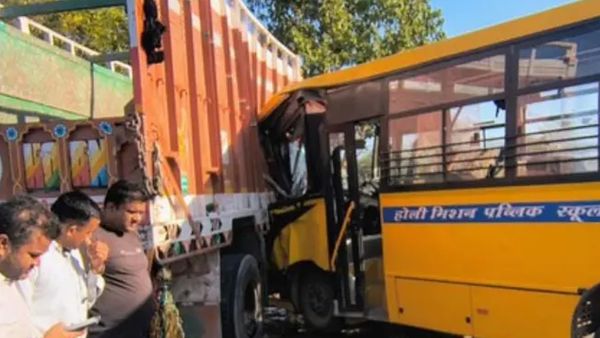 जोधपुर हाईवे पर बड़ा हादसा: ट्रक-बस टक्कर से बाल-बाल बची कई जिंदगियां, 8 बच्चे घायल