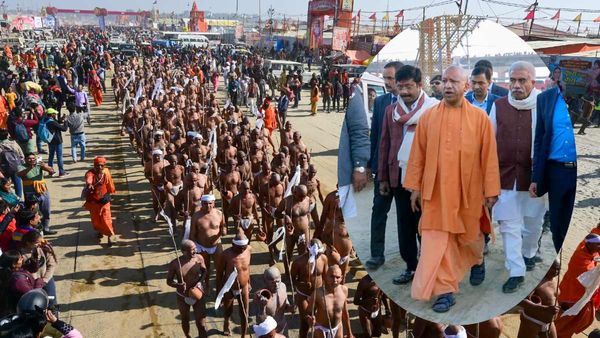 Maha Kumbh 2025: प्रयागराज में कितने खोए हुए श्रद्धालु अपने परिवारों से मिल पाए? आंकड़ा जान चौंक जाएंगे आप