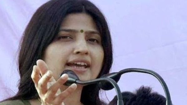 'सड़कों पर बम फट रहे हैं, लड़कियों के साथ...', डिंपल यादव ने योगी सरकार पर साधा निशाना