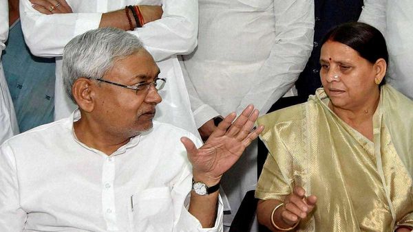 Bihar Politics: पूर्व सीएम Rabri Devi ने ऐसा क्या कहा कि चिढ़ गए CM Nitish, विधान परिषद में हुई तीखी बहस