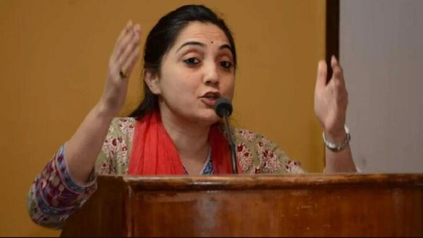 'खून के प्यासे' कविता गलत नहीं तो फिर नूपुर शर्मा के वक्त...', सुप्रीम कोर्ट के फैसले पर क्या बोल रहे लोग?