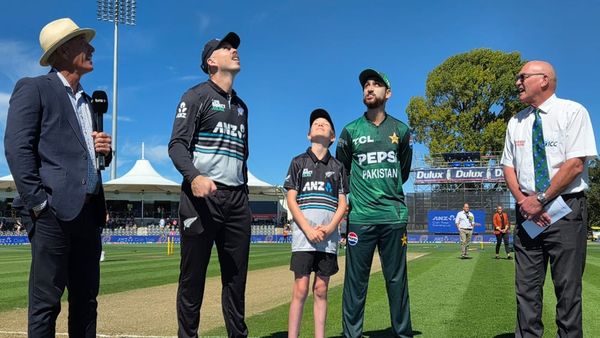 NZ vs PAK, 1st T20: टीम बदली पर पाकिस्तान की किस्मत नहीं, खिलाड़ियों का शर्मनाक प्रदर्शन जारी