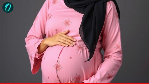 Hapur News: क्या ये आखिरी होगा? 50 साल की उम्र में महिला ने दिया 14वें बच्चे को जन्म, लोग बोले- अब बस भी करो!