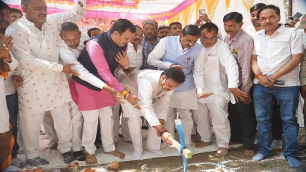 MP News: घट्टिया में 50 बेड के अत्याधुनिक अस्पताल का भूमि पूजन, 30 हजार मेडिकल स्टाफ की भर्ती का ऐलान