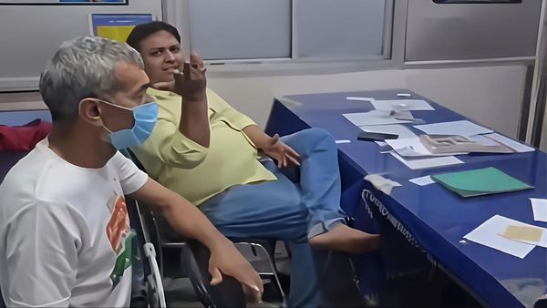 Bihar News: ज़िला बेगूसराय एक बार फिर शर्मसार!, अब 'गालीबाज़ पुलिस' नहीं, सदर अस्पताल के डॉक्टर पर गंभीर आरोप